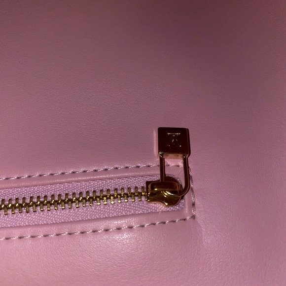 Vernis LV - Picture 11 of 14